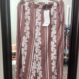 Naupaka Hawaiian wide leg pant in Mauve and White